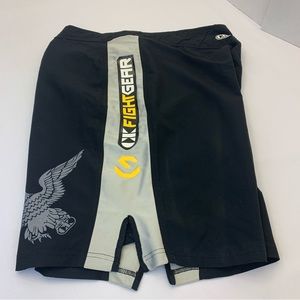 CK Fight gear mens black active wear shorts size 38.